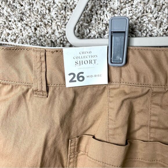 Lane Bryant Shorts Women’s 26 Tan Khaki Mid-Rise Chino NWT - Picture 6 of 8